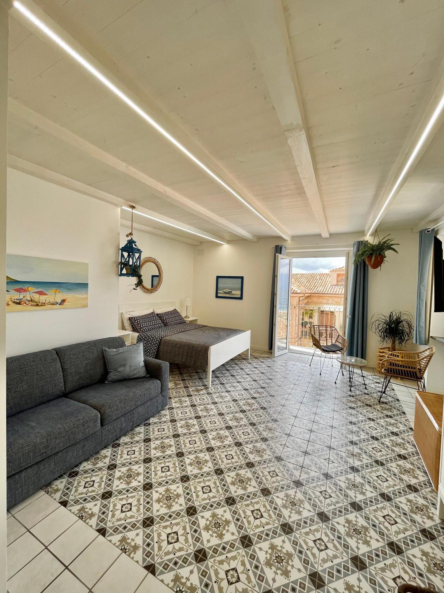 Casa Vacanze Penelope Pizzo  Bagian luar foto
