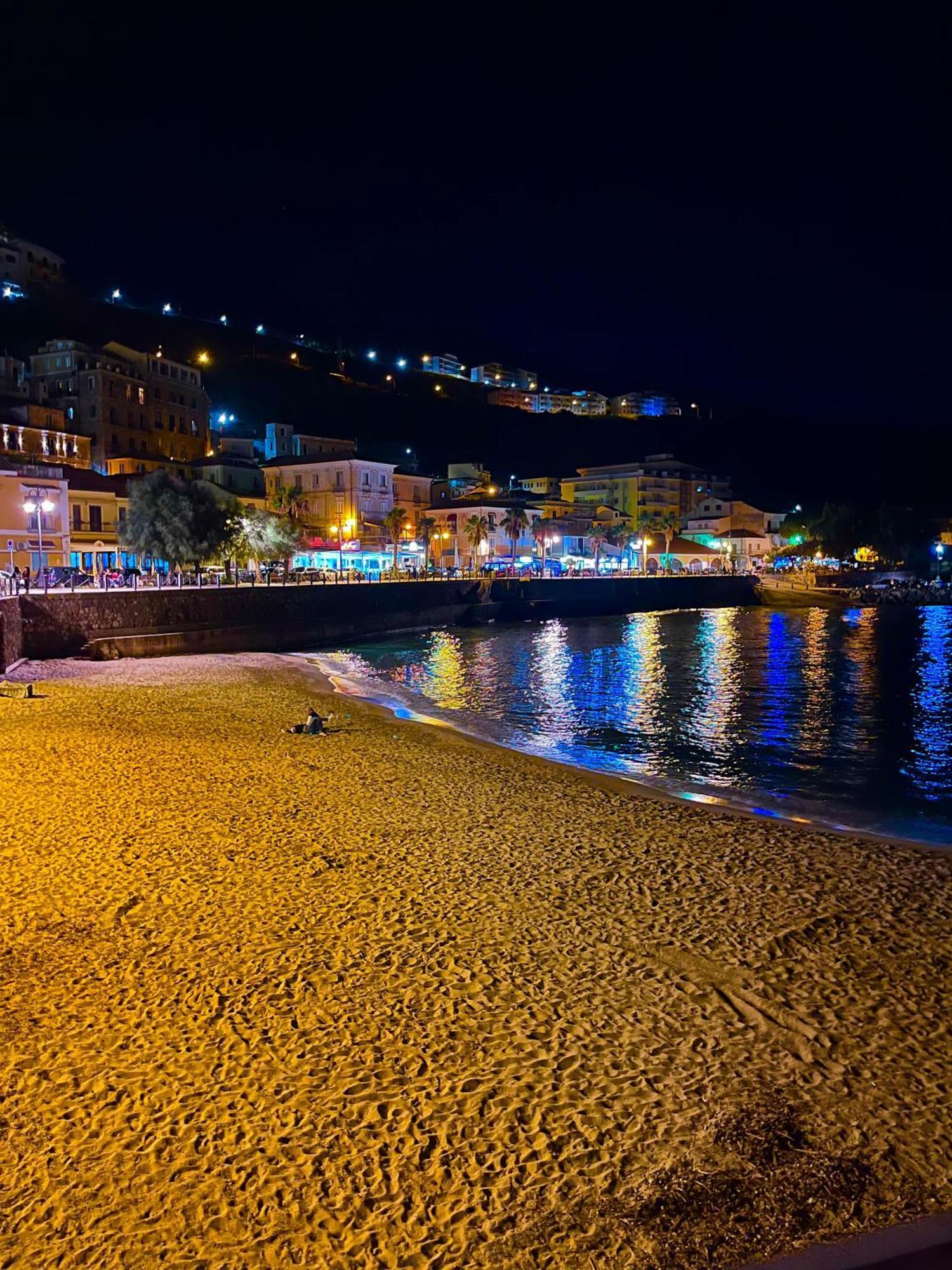 Casa Vacanze Penelope Pizzo  Bagian luar foto