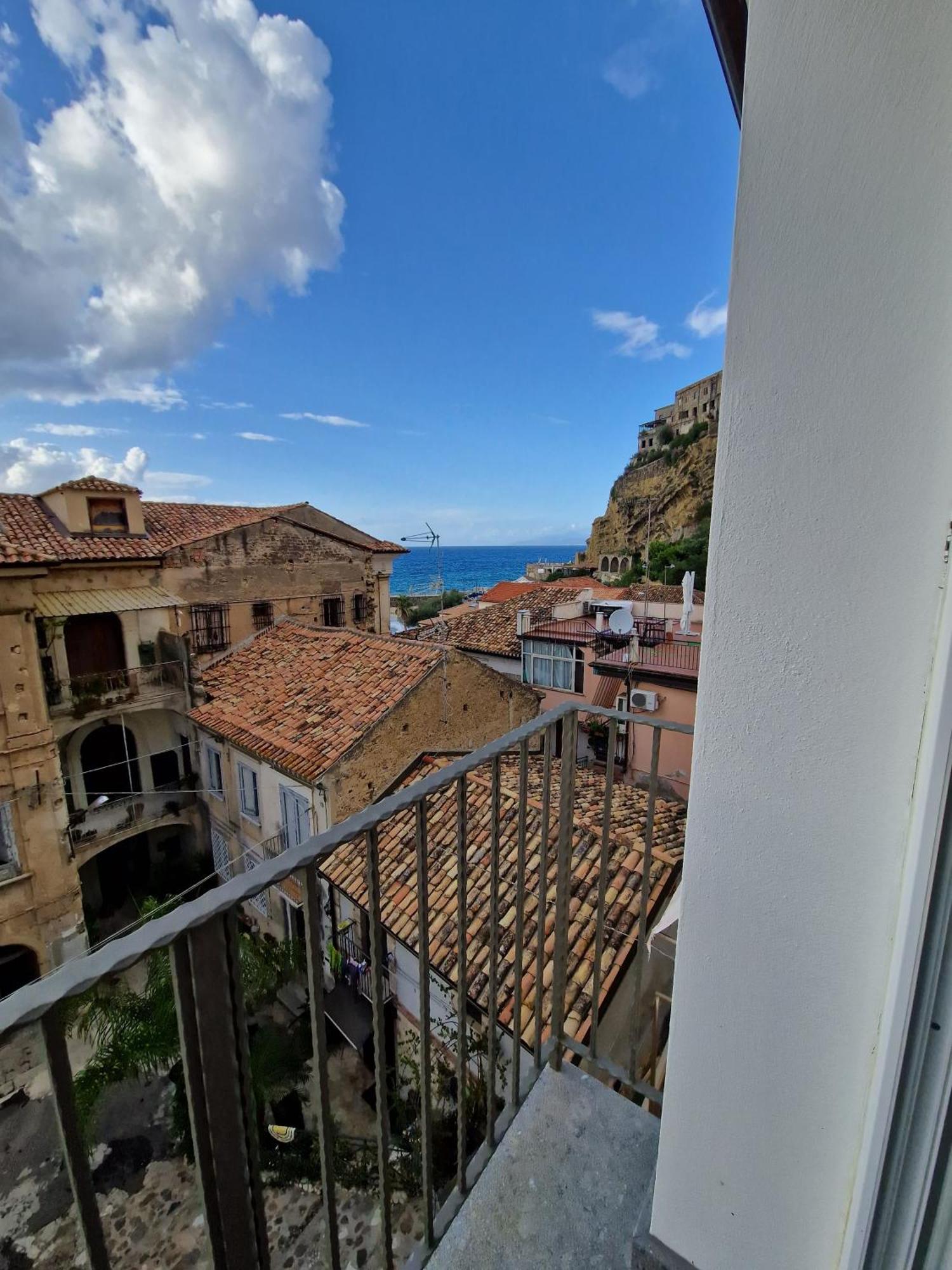 Casa Vacanze Penelope Pizzo  Bagian luar foto