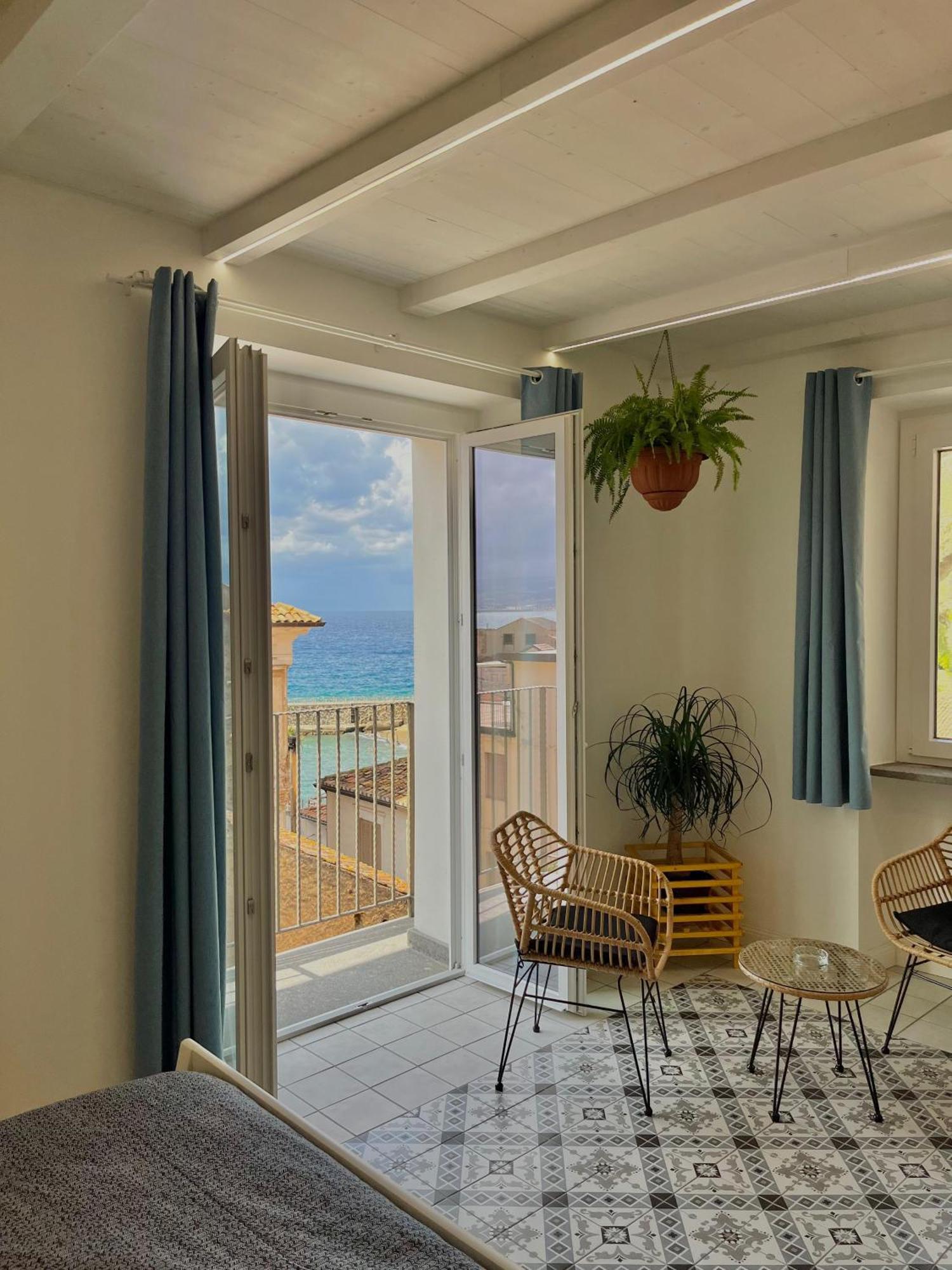 Casa Vacanze Penelope Pizzo  Bagian luar foto